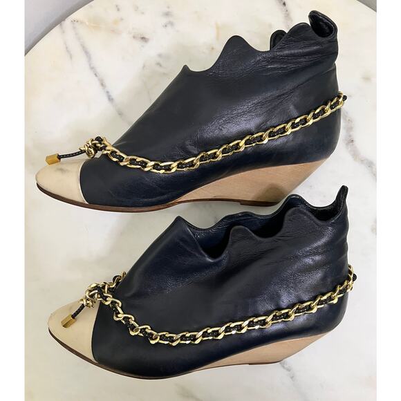 VINTAGE FALL 2008 BERNHARD WILLHELM GOLD CHAIN BLUE/BEIGE WEDGE BOOTIES SZ 7 - Picture 5 of 10